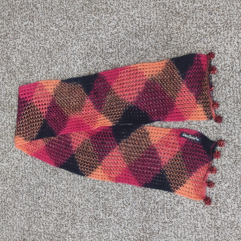 Alpaca Genuino open weave soft 100% baby alpaca scarf red orange black p…